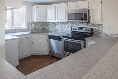 989 Ocean Blvd unit 3, Hampton, NH 03842 - photo 3