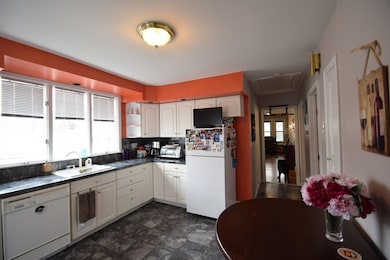 416 Baker St unit 2, West Roxbury, MA 02132 - photo 7