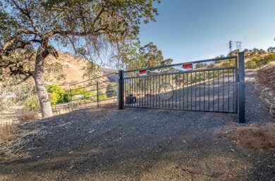 26900 Rye Meadow Ln, Clovis, CA 93619 - photo 2