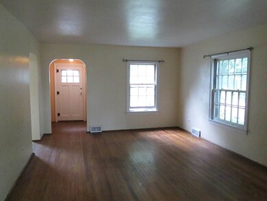 317 W Washington St, Culver, IN 46511 - photo 3