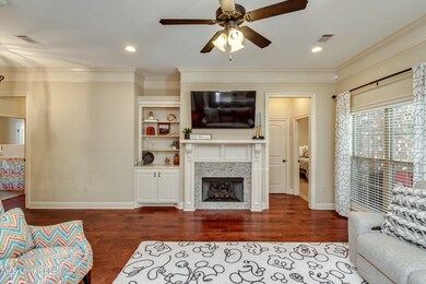 120 Meadowcreek Dr-43