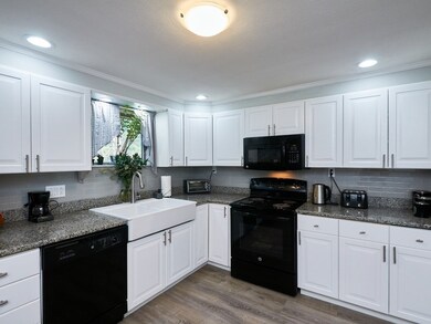 27 Darrell Dr, Randolph, MA 02368 - photo 3