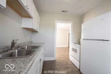 5045 E 10th St, Indianapolis, IN 46201 - photo 7