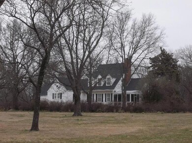 607 Main St, Parsons, KS 67357 - photo 3