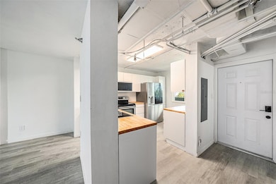 One Laurel Place Condominiums unit 504B, Tampa, FL 33602 - photo 7