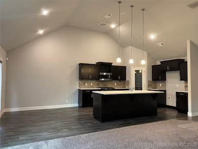 1527 E 137th Place, Glenpool, OK 74033 - photo 4