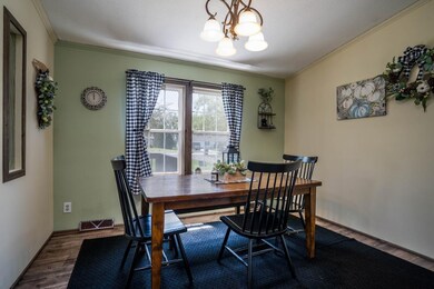 565 E 500 S, La Porte, IN 46350 - photo 7