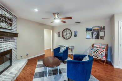 2712 Scenic Hills Dr, Bedford, TX 76021 - photo 6