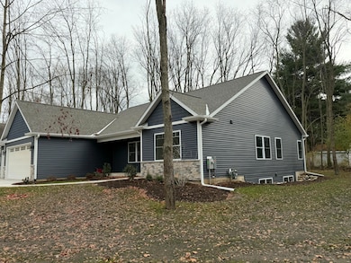 9194 Kellie Ln, Richland, MI 49083 - photo 2