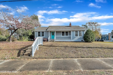 213 Mansfield Pkwy, Morehead City, NC 28557 - photo 2