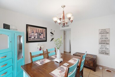 340 Yolanda Dr, El Paso, TX 79915 - photo 5