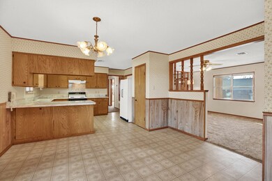 618 Cross Mountain Dr, Fredericksburg, TX 78624 - photo 3