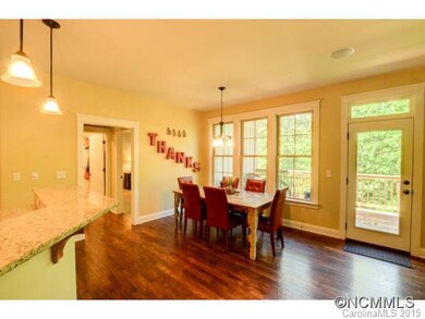 Eat-in bar, Breakfast Nook