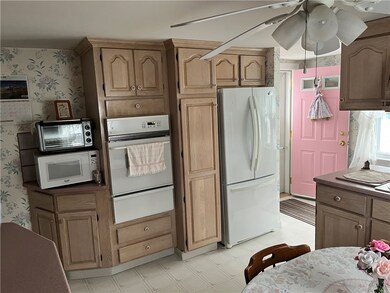 127 Villa Ave, Warwick, RI 02886 - photo 2