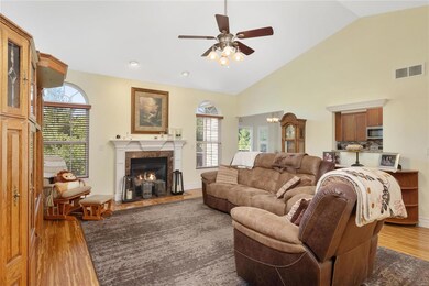 6 Ashford Oaks Dr, Maryville, IL 62062 - photo 2