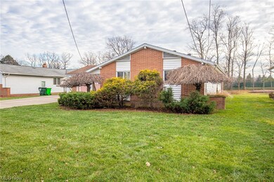 22440 Sandalwood Rd, Bedford, OH 44146 - photo 3