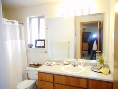 1052 Glengrove Ave, Central Point, OR 97502 - photo 4