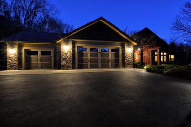 365 El Camino Way, Grants Pass, OR 97526 - photo 3