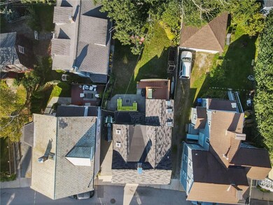 12 Sherman St, Newport, RI 02840 - photo 3