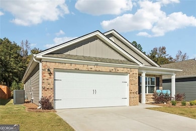 1207 Jeannine Ln, Winder, GA 30680 - photo 2