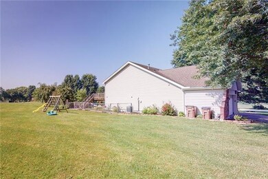 801 Sandpiper St, Raymore, MO 64083 - photo 7