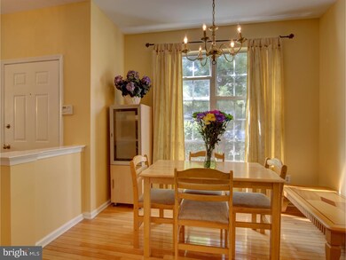 1701 Dahlia Cir, Dayton, NJ 08810 - photo 5