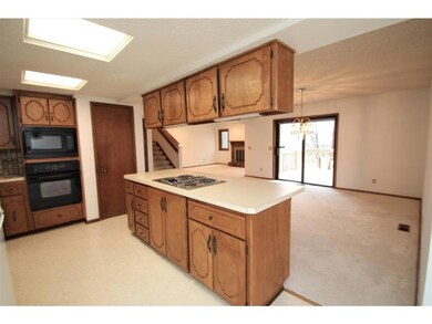 4932 W Park Dr unit F1, West Des Moines, IA 50266 - photo 6