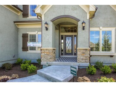 9776 Saddletop St, Lenexa, KS 66227 - photo 2