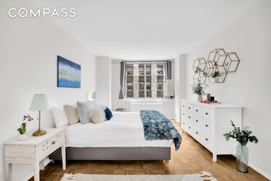 The Vanderbilt Condominium unit 11G, New York, NY 10016 - photo 7