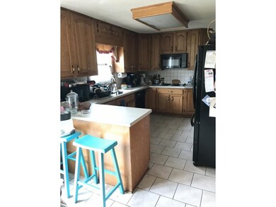 2421 Kivett Dr, Greensboro, NC 27406 - photo 5