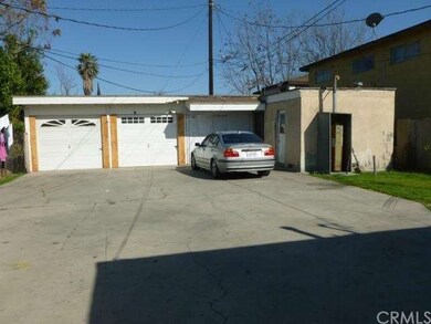 3 car garage and storage room, if legalize it coul