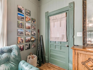 318 S 2nd St, Guthrie, OK 73044 - photo 7