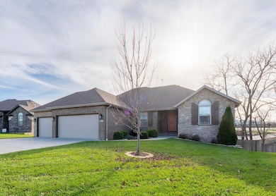 842 E Beechwood Rd, Nixa, MO 65714 - photo 2
