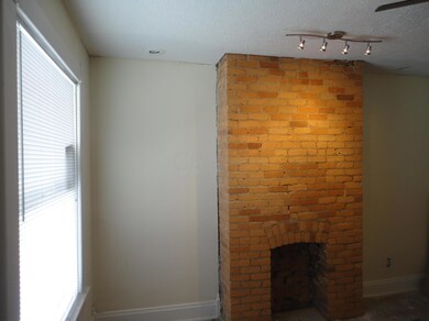 Living Room (3)