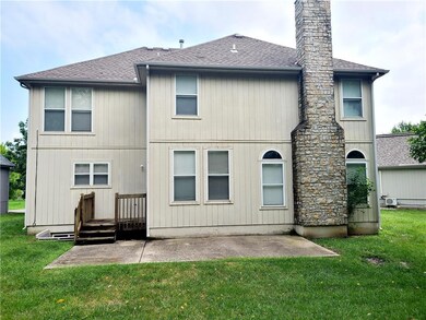 9414 Swarner Dr, Lenexa, KS 66219 - photo 2