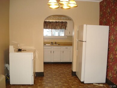 127 E Goepp St unit 2, Bethlehem, PA 18018 - photo 2