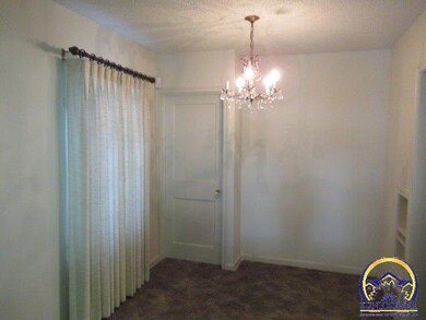 928 SW Medford Ave, Topeka, KS 66606 - photo 6