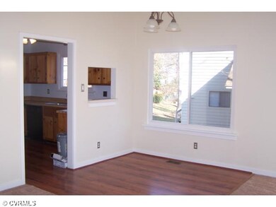 Kitchen - Breakfast area