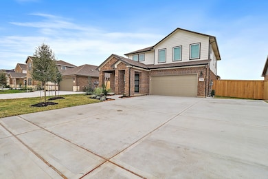 12039 Meandering Stream Dr, Mont Belvieu, TX 77523 - photo 2