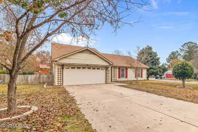 100 Carriage Dr, Jacksonville, NC 28546 - photo 3