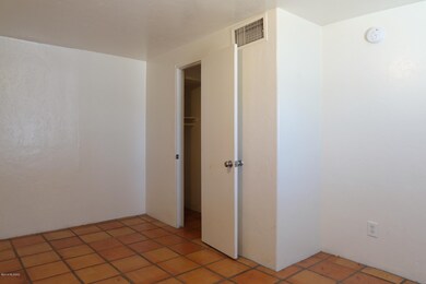 936 E Navajo Rd unit 4, Tucson, AZ 85719 - photo 6