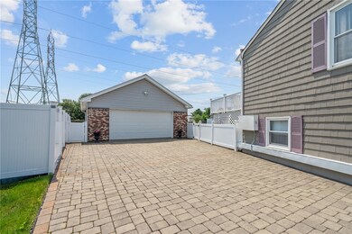 cobblestone driveway/2 car garage