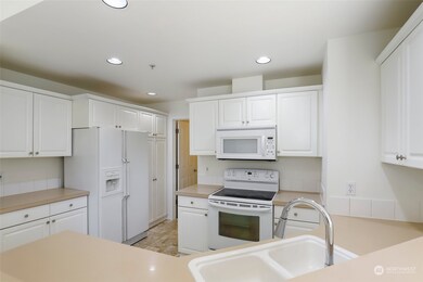 2120 Palisade Blvd unit D-6, Dupont, WA 98327 - photo 7