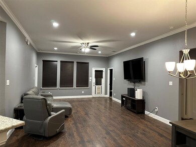 1018 Rice St, Grand Prairie, TX 75050 - photo 5