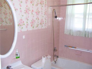 Full Bath.