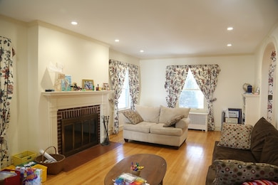 320 Quinobequin Rd, Waban, MA 02468 - photo 2