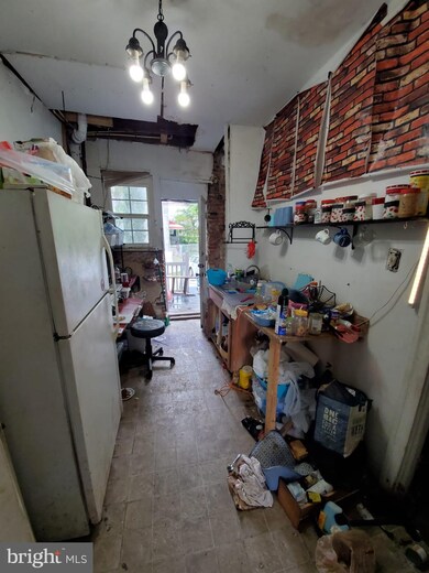 2946 Edmondson Ave, Baltimore, MD 21223 - photo 4