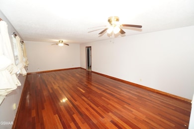 564 Whippoorwill Dr, Talbott, TN 37877 - photo 3