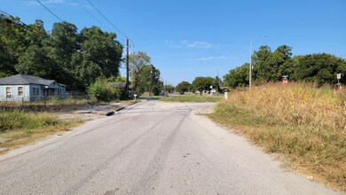 6423 Lockwood Dr, Houston, TX 77028 - photo 4