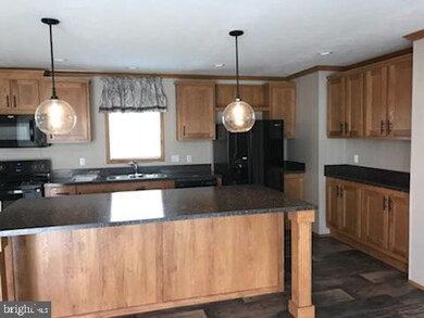 1024 Warm Springs Rd unit 46, Chambersburg, PA 17202 - photo 3